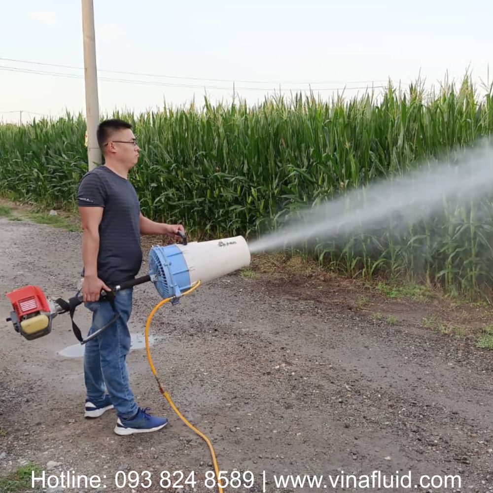 Máy phun thuốc trừ sâu cầm tay chạy xăng dạng phun sương